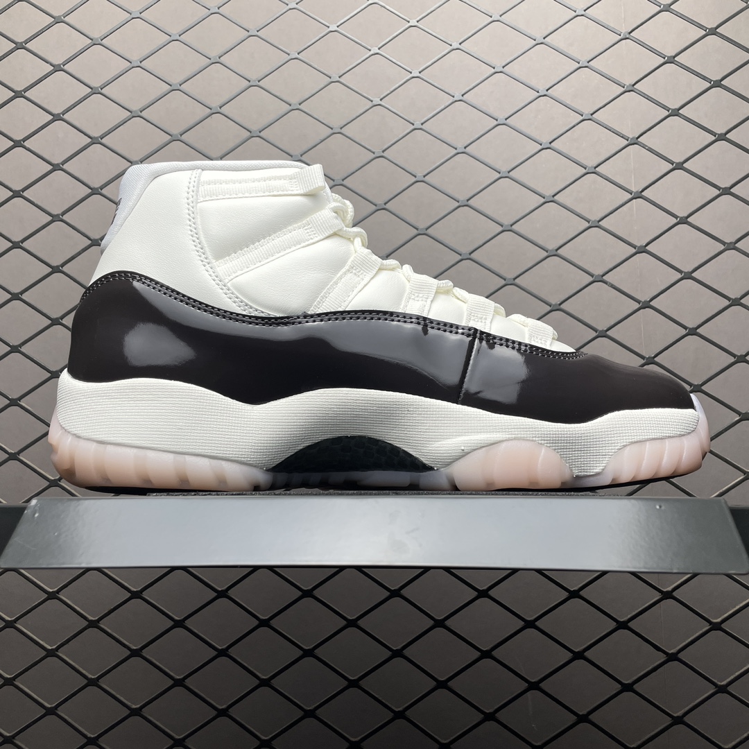 Nike Air Jordan 11 Retro "Neapolitan"（AR0715-101）