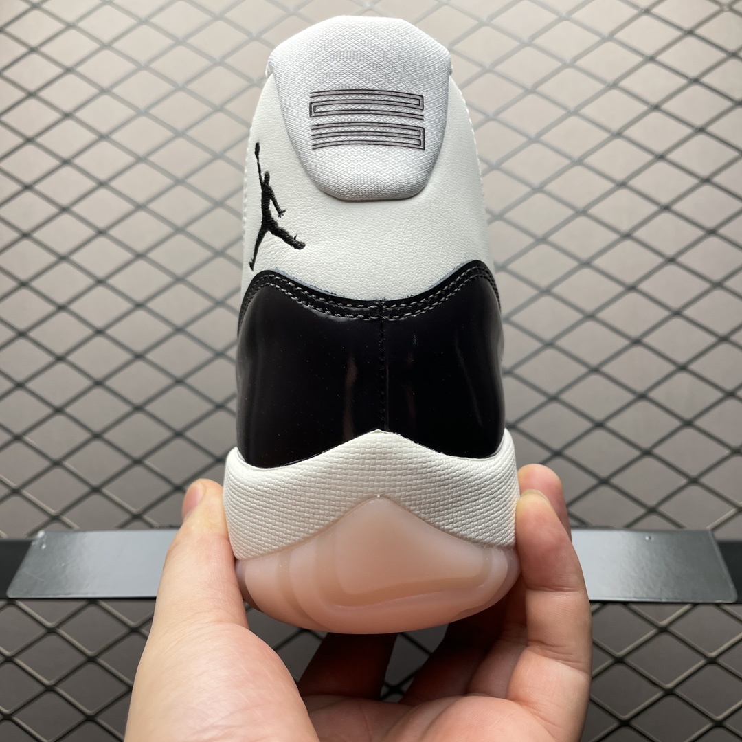Nike Air Jordan 11 Retro "Neapolitan"（AR0715-101）