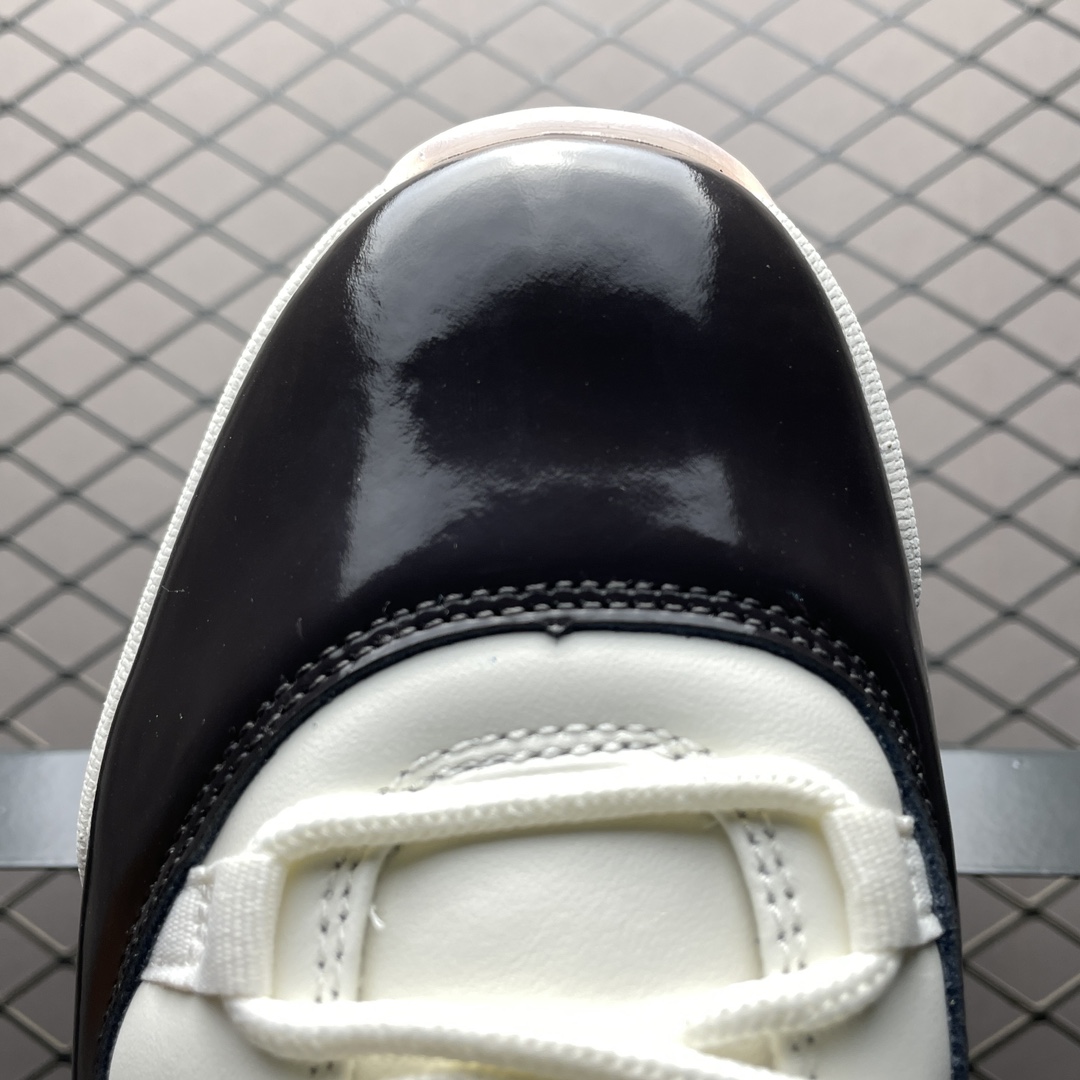Nike Air Jordan 11 Retro "Neapolitan"（AR0715-101）