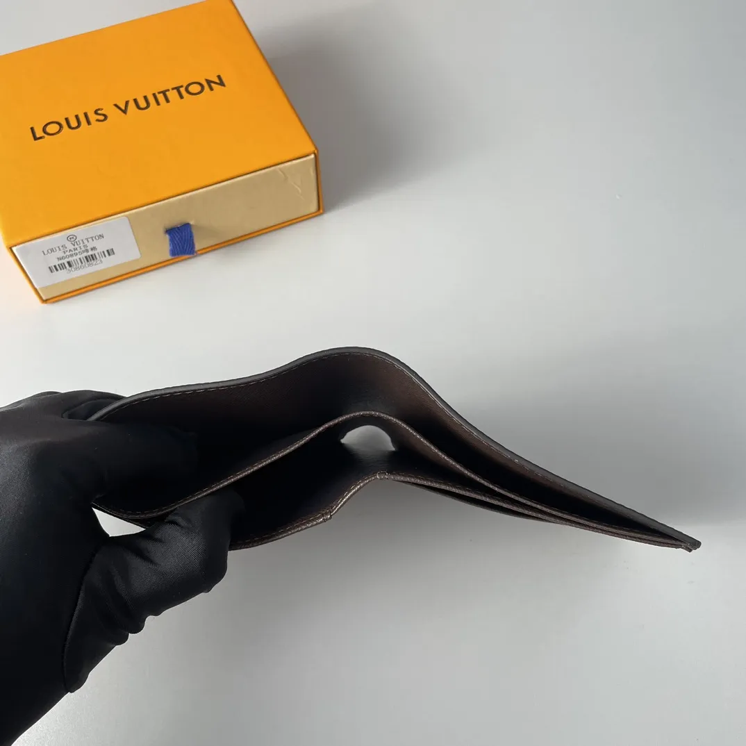 Louis Vuitton Portefeuille Multiple（M61695）