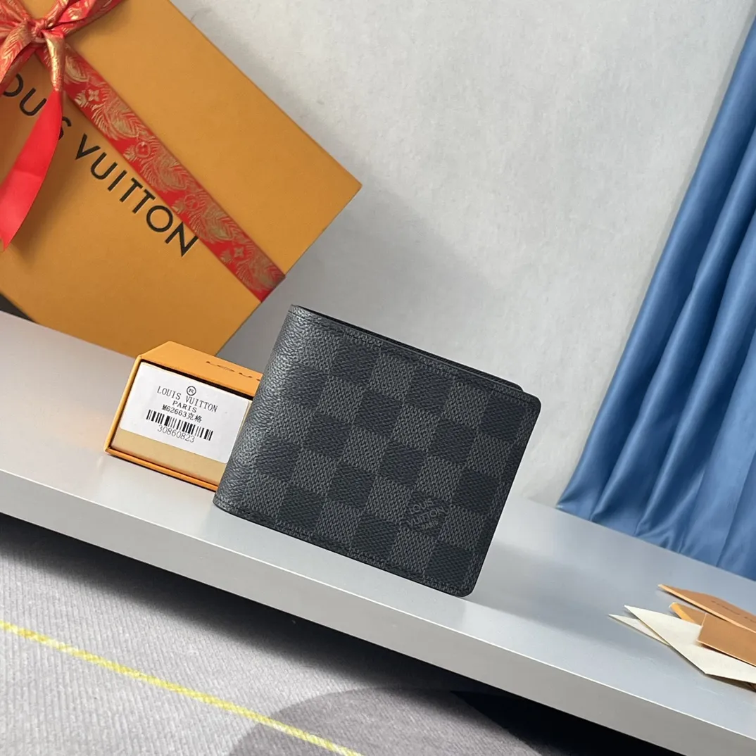 Louis Vuitton Portefeuille Multiple（M61695）