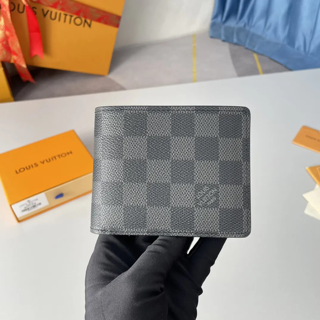 Louis Vuitton Portefeuille Multiple（M61695）