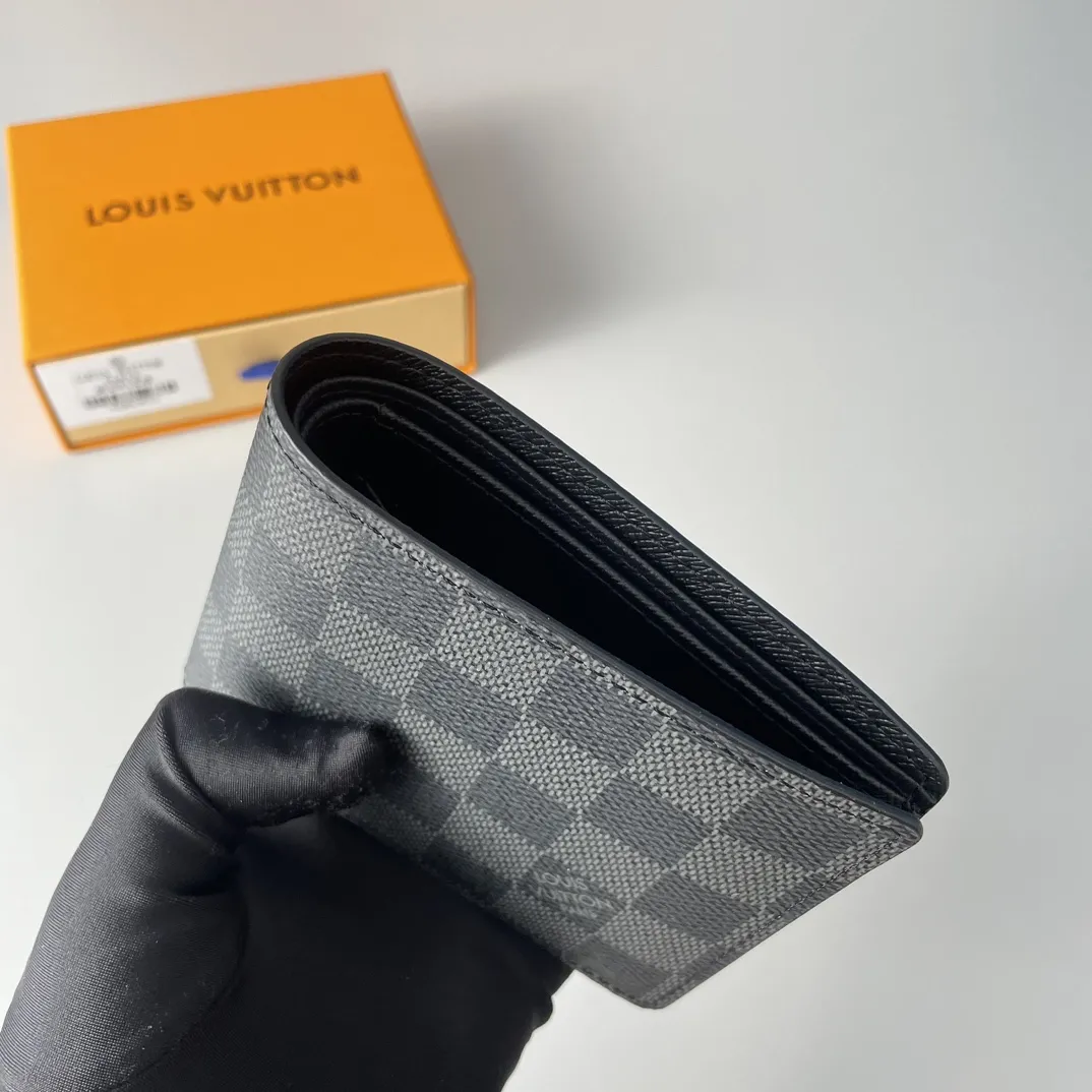 Louis Vuitton Portefeuille Multiple（M61695）
