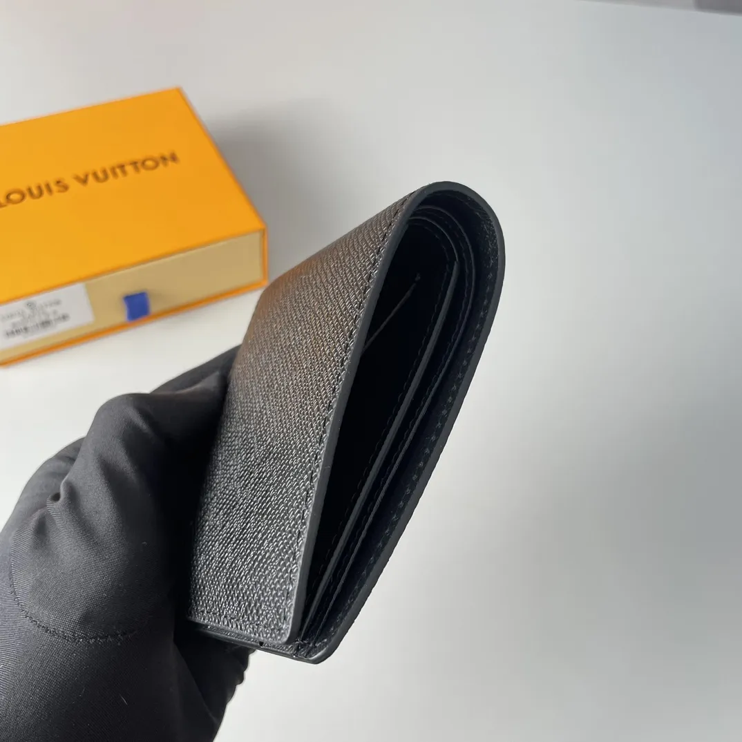 Louis Vuitton Portefeuille Multiple（M61695）