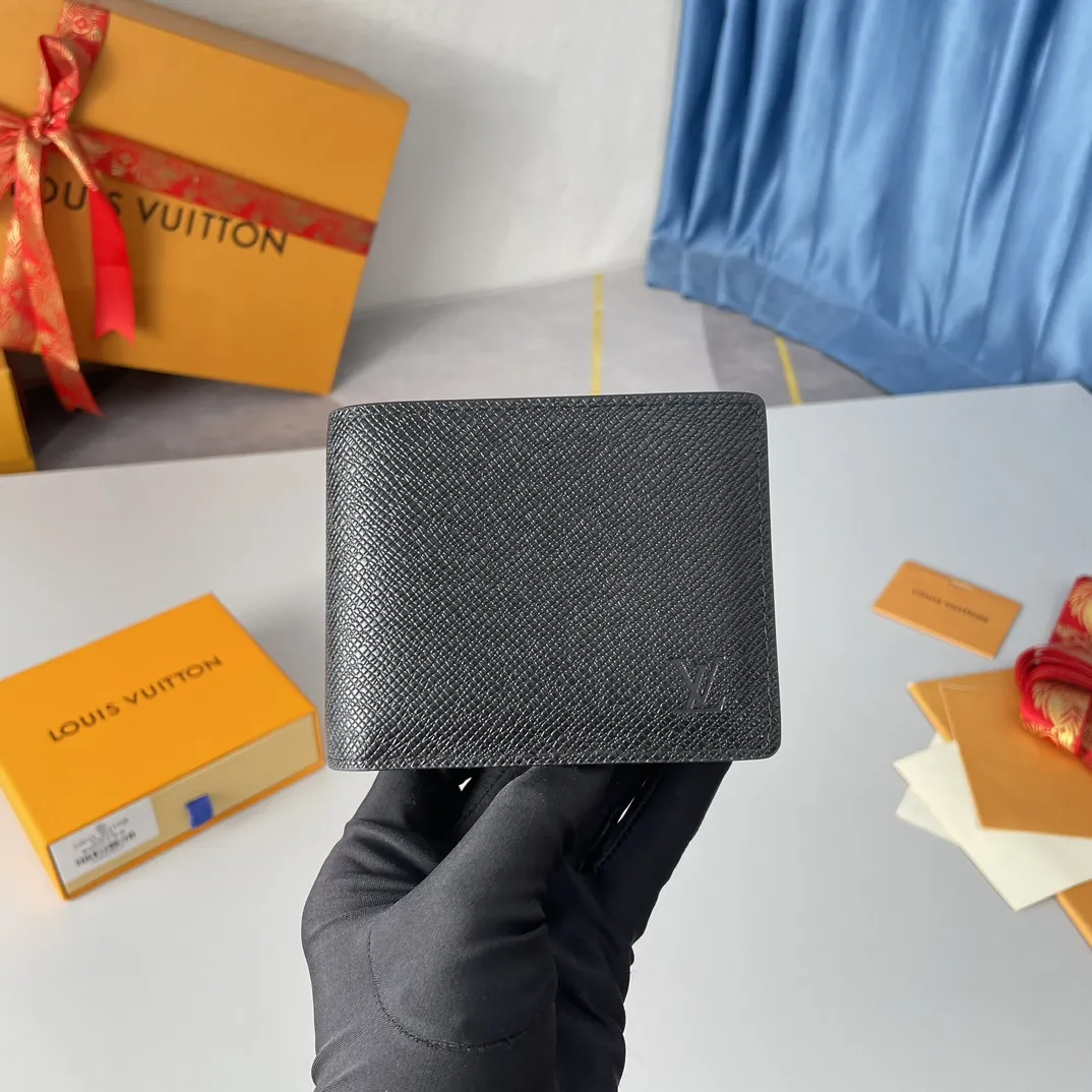 Louis Vuitton Portefeuille Multiple（M61695）