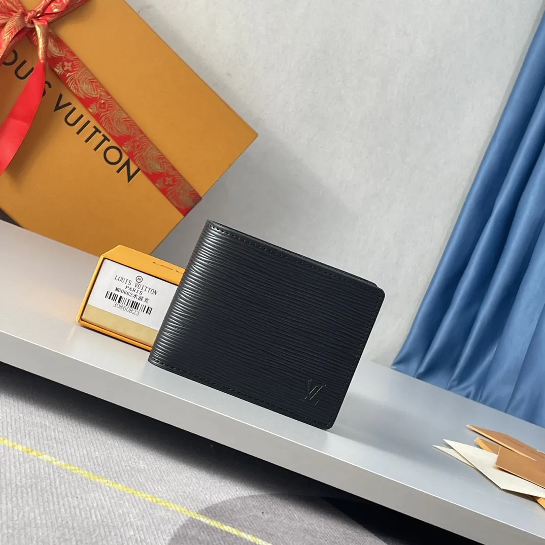 Louis Vuitton Portefeuille Multiple（M61695）