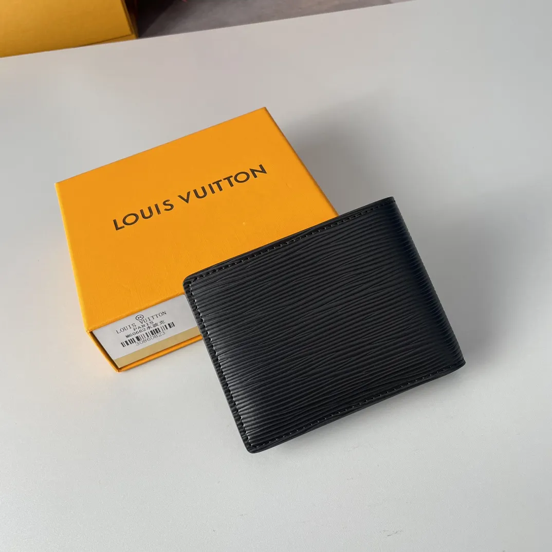 Louis Vuitton Portefeuille Multiple（M61695）