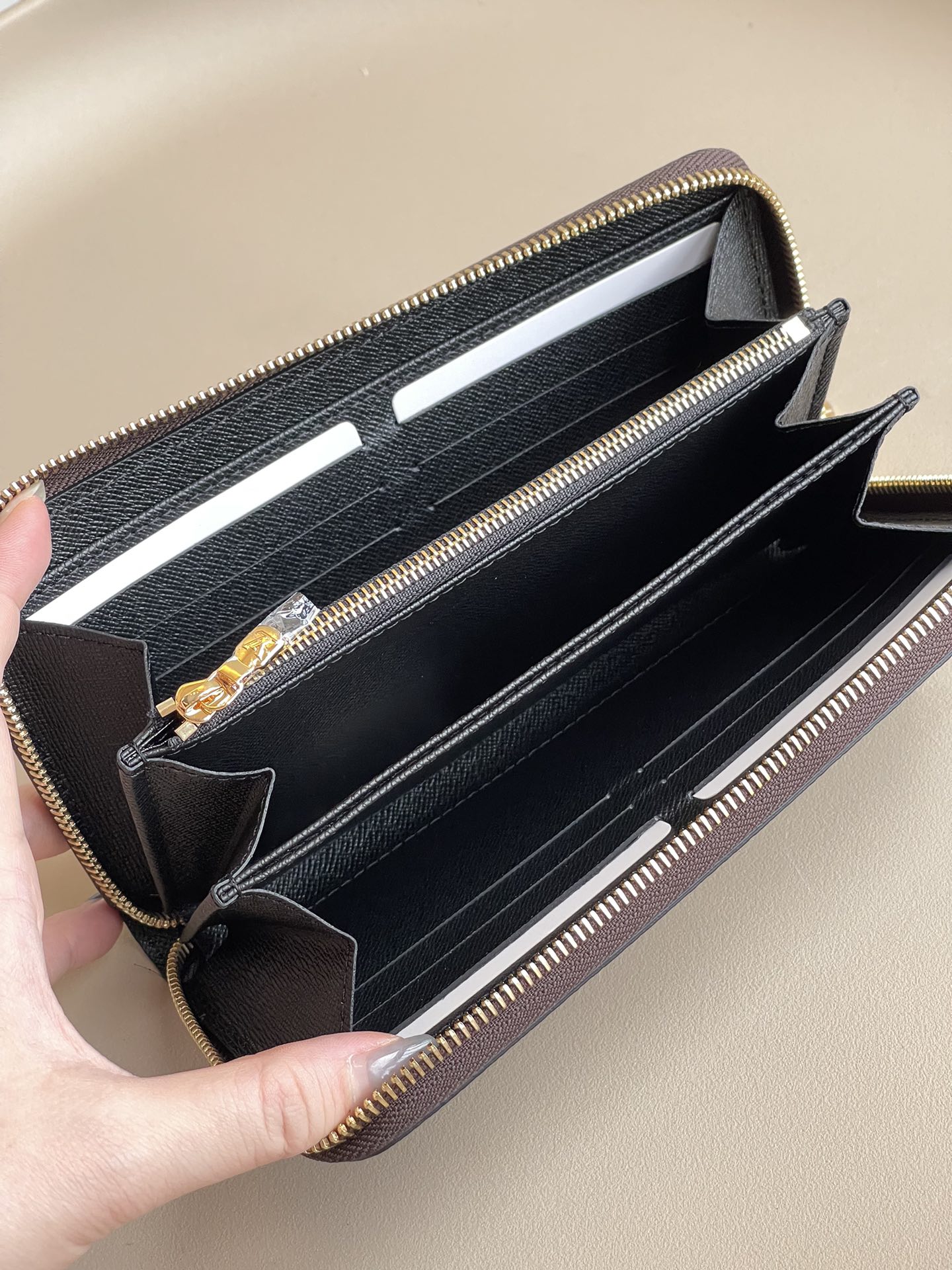 Louis Vuitton wallet （M82444）