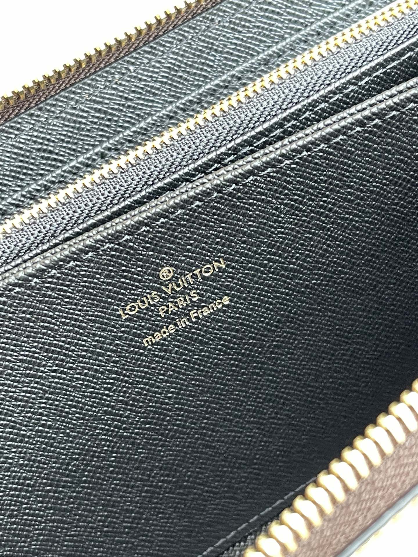 Louis Vuitton wallet （M82444）
