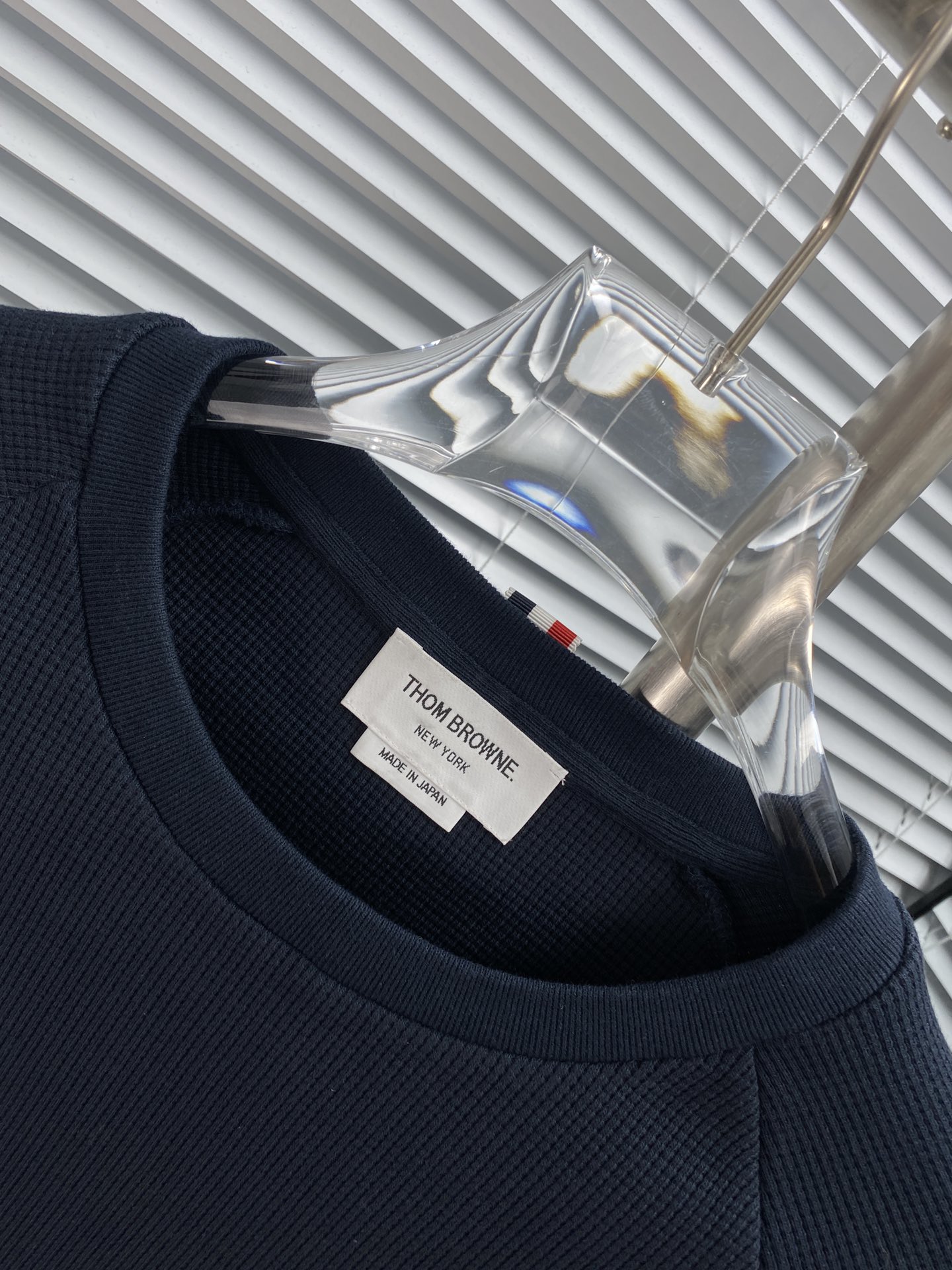 Thom Browne 4 Bar Raglan Sleeve Waffle Crew Sweat Navy (MJT205A-06452-415）