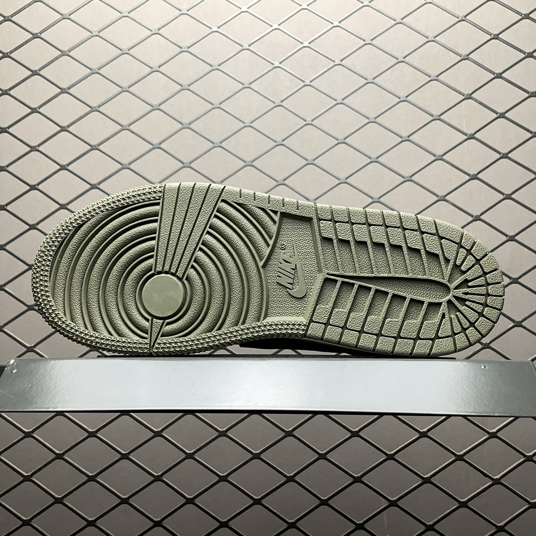 Travis Scott × Nike PS Air Jordan 1 Low OG "Medium Olive" (Kids)  (DZ5909-106)