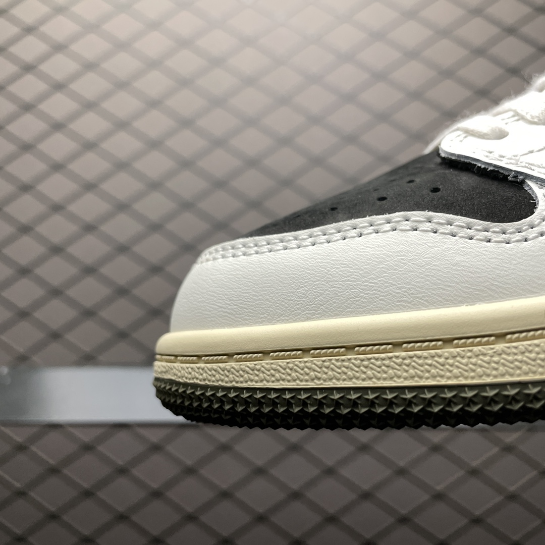 Travis Scott × Nike PS Air Jordan 1 Low OG "Medium Olive" (Kids)  (DZ5909-106)