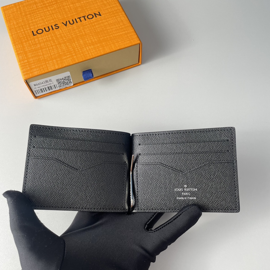 Louis Vuitton wallet （M66543-2）