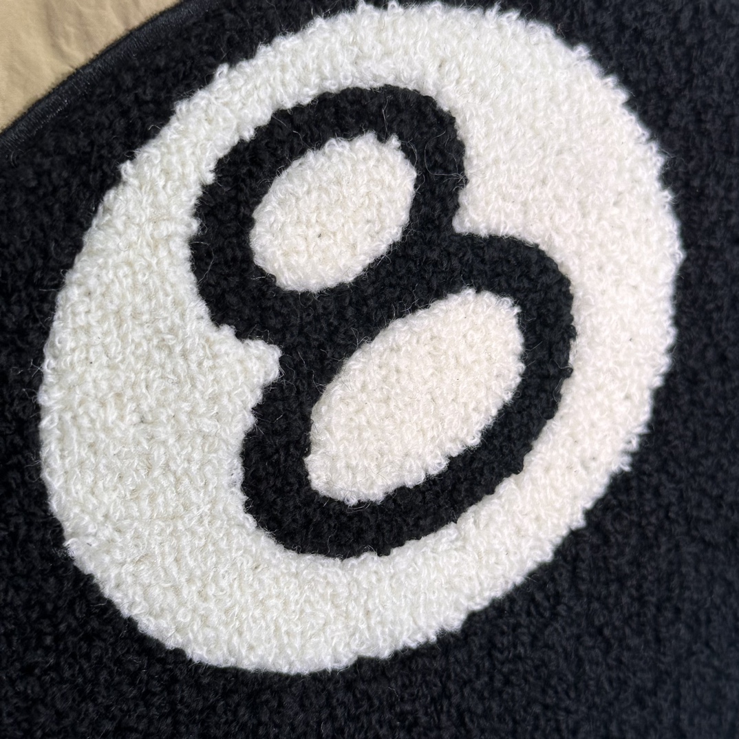 Stussy 8 Ball Quilted Liner Jacket Brown（115740）