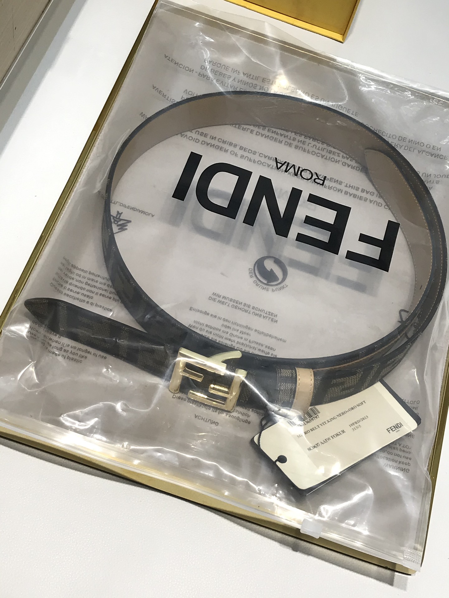 FENDI FF belt-reversible belt in beige leather and FF fabric（8C0686ANH7F1L2K）