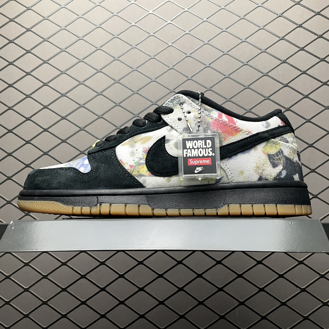 Supreme × Nike SB Dunk Low Supreme × Nike SB Dunk Low