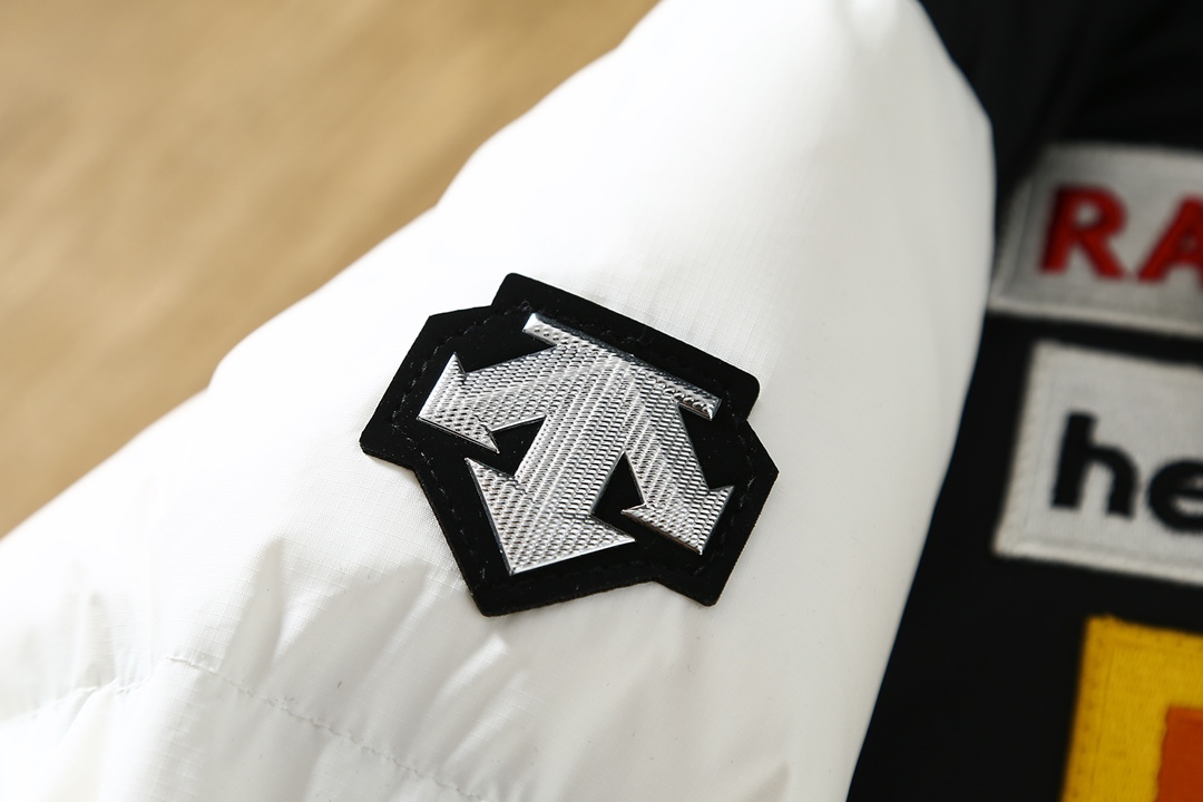 DESCENTE SKI STYLE Down Jackets Unisex（D3433SDJ68）