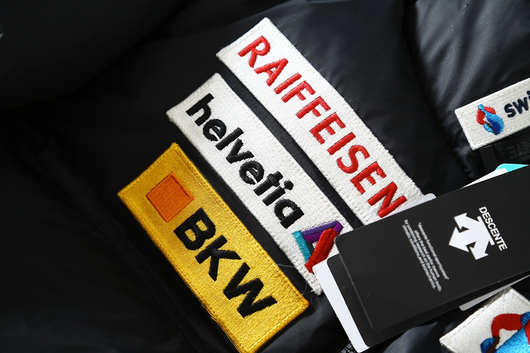 DESCENTE SKI STYLE Down Jackets Unisex（D3433SDJ68）