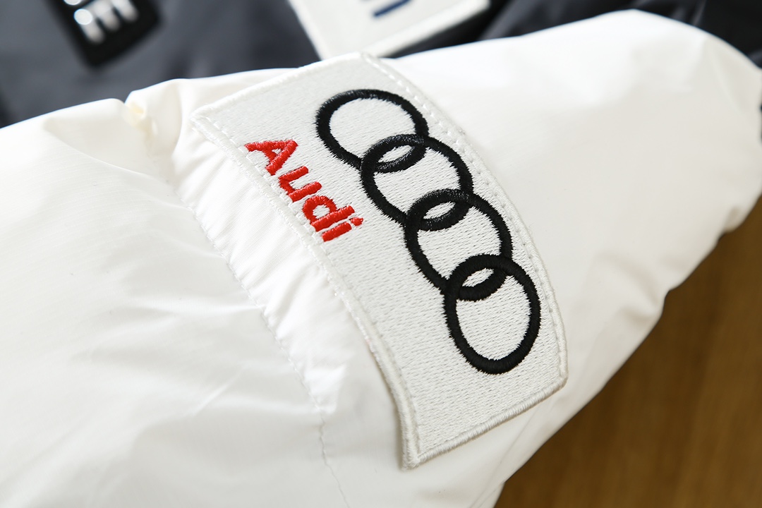 DESCENTE SKI STYLE Down Jackets Unisex（D3433SDJ68）