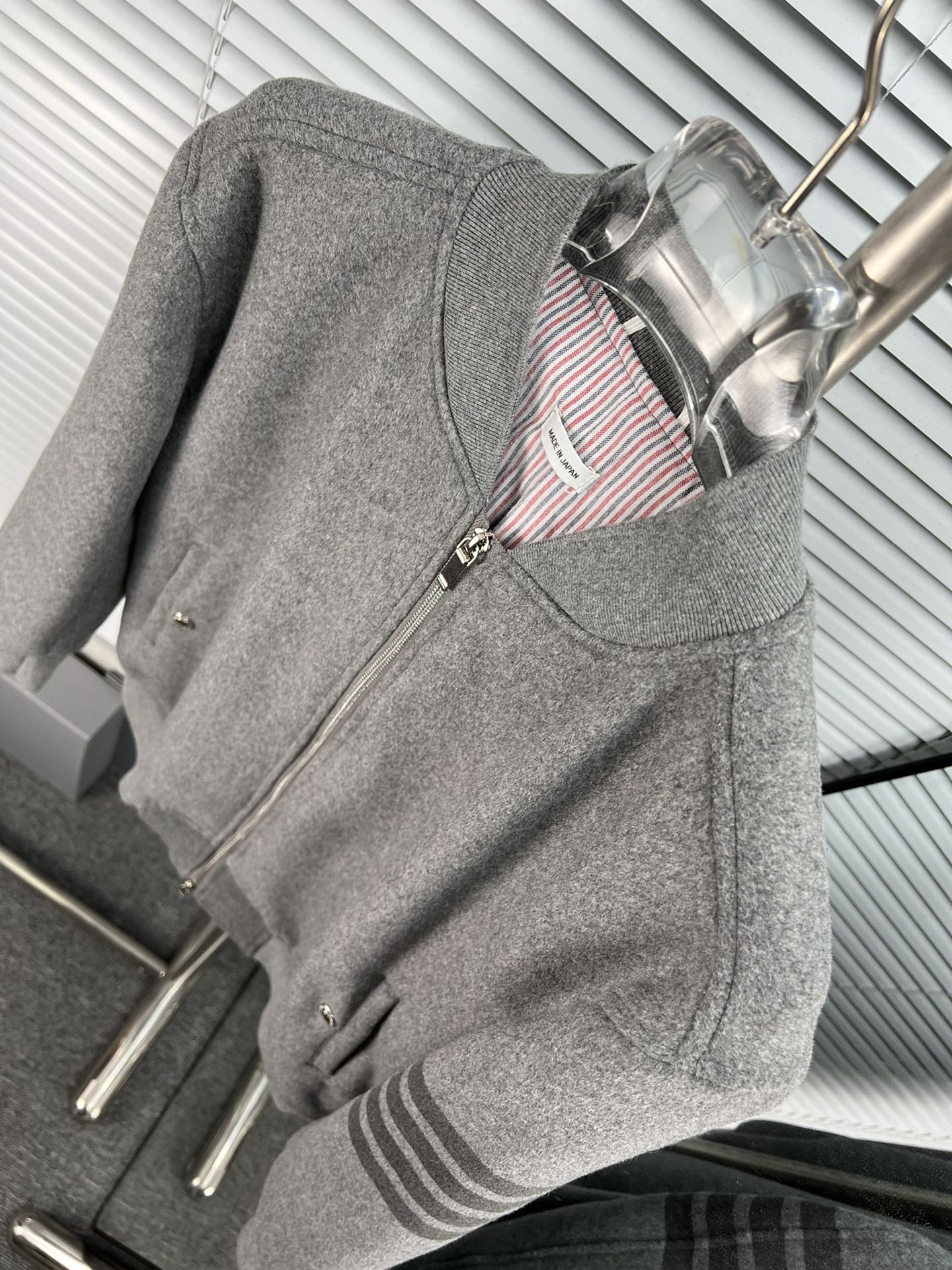 THOM BROW Navy Wool Cashmere Flannel Blouson Tonal 4-Bar Jacket  (MJO030A-06393-415）