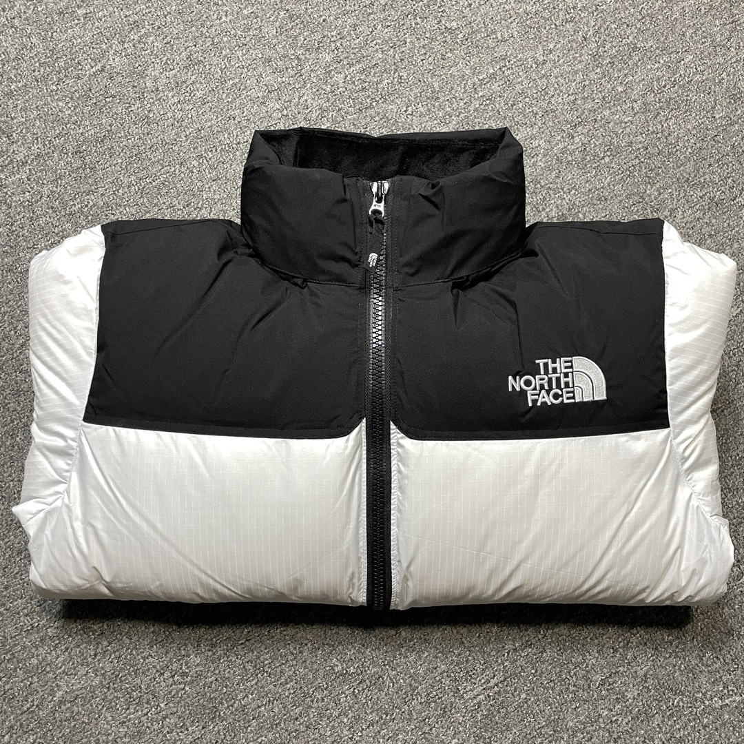 THE NORTH FACE★NOVELTY NUPTSE DOWN JACKET（NJ1DP62L）