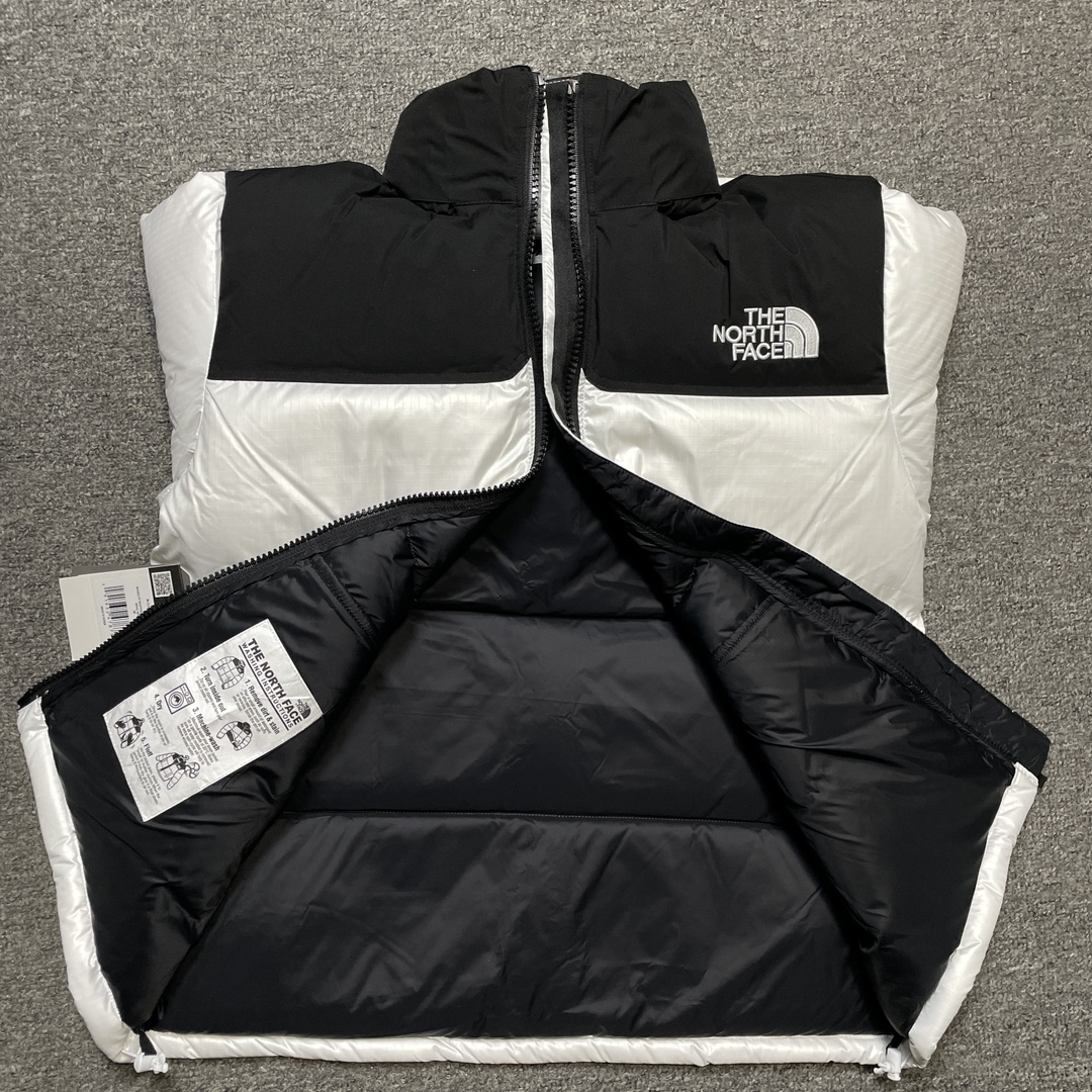 THE NORTH FACE★NOVELTY NUPTSE DOWN JACKET（NJ1DP62L）