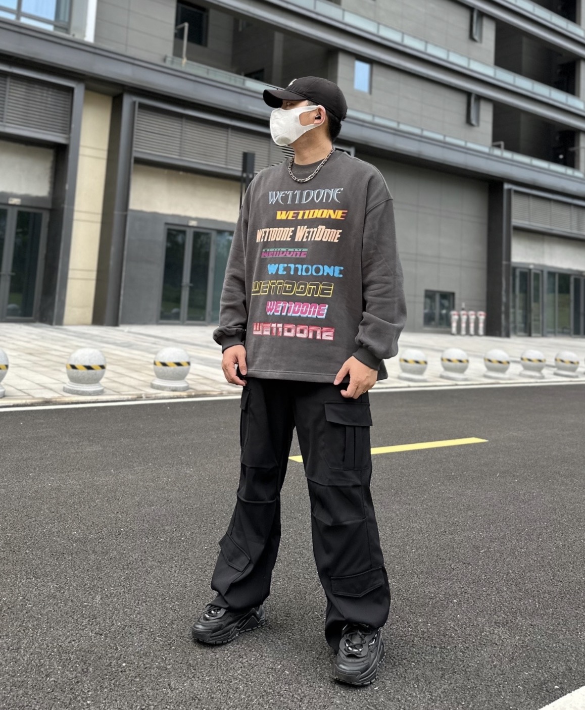 We11done Front Logo Sweatshirt 'Charcoal' （WD-TP5-19-114-U-CH）