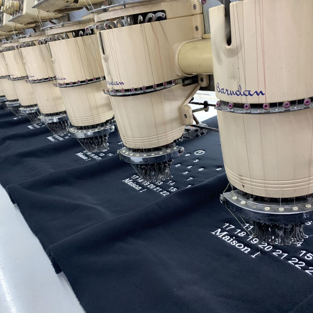 Maison Margiela Logo Hooded Sweatshirt "Black"(S50GU0202S25505900）