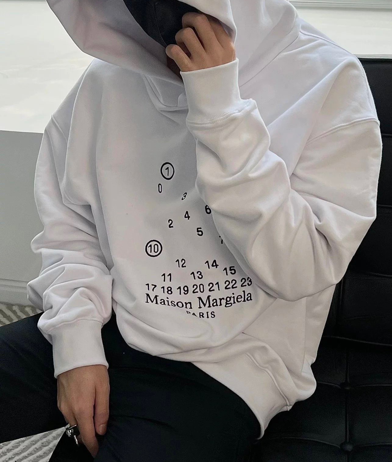 Maison Margiela Logo Hooded Sweat Shirt "White"(S50GU0202S25505-100）