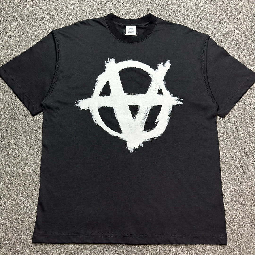 Vetements T-shirt (UA53TR500X）