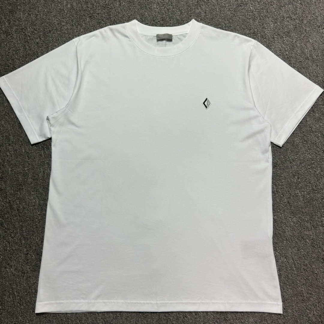 Dior Embroidered T-shirt（393J696H0677-C088）