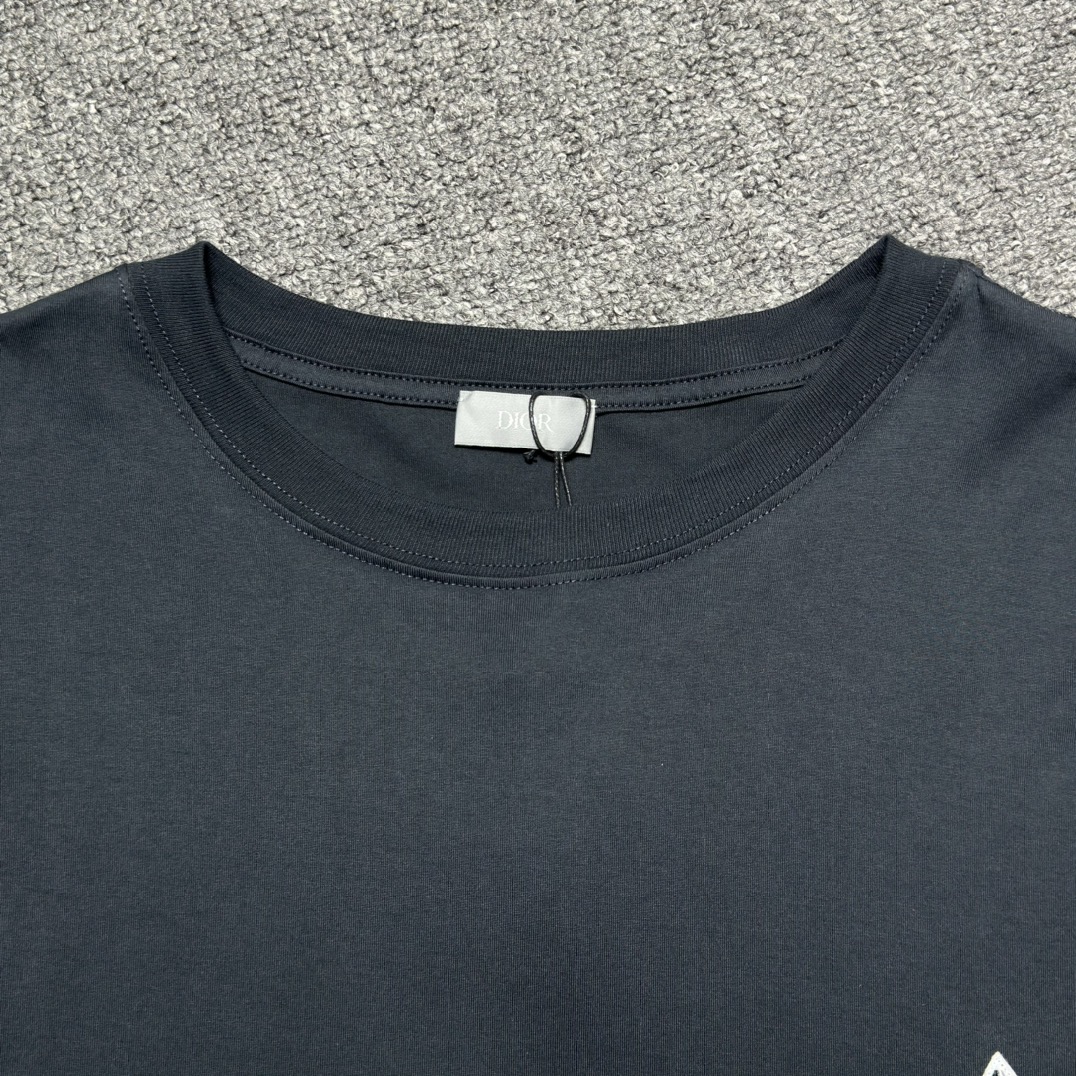 Dior Embroidered T-shirt（393J696H0677-C588）