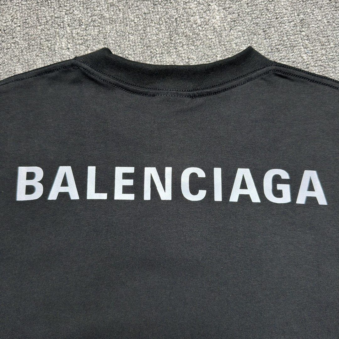 BALENCIAGA Glowing Letters T-shirt(764235TQVN11083）