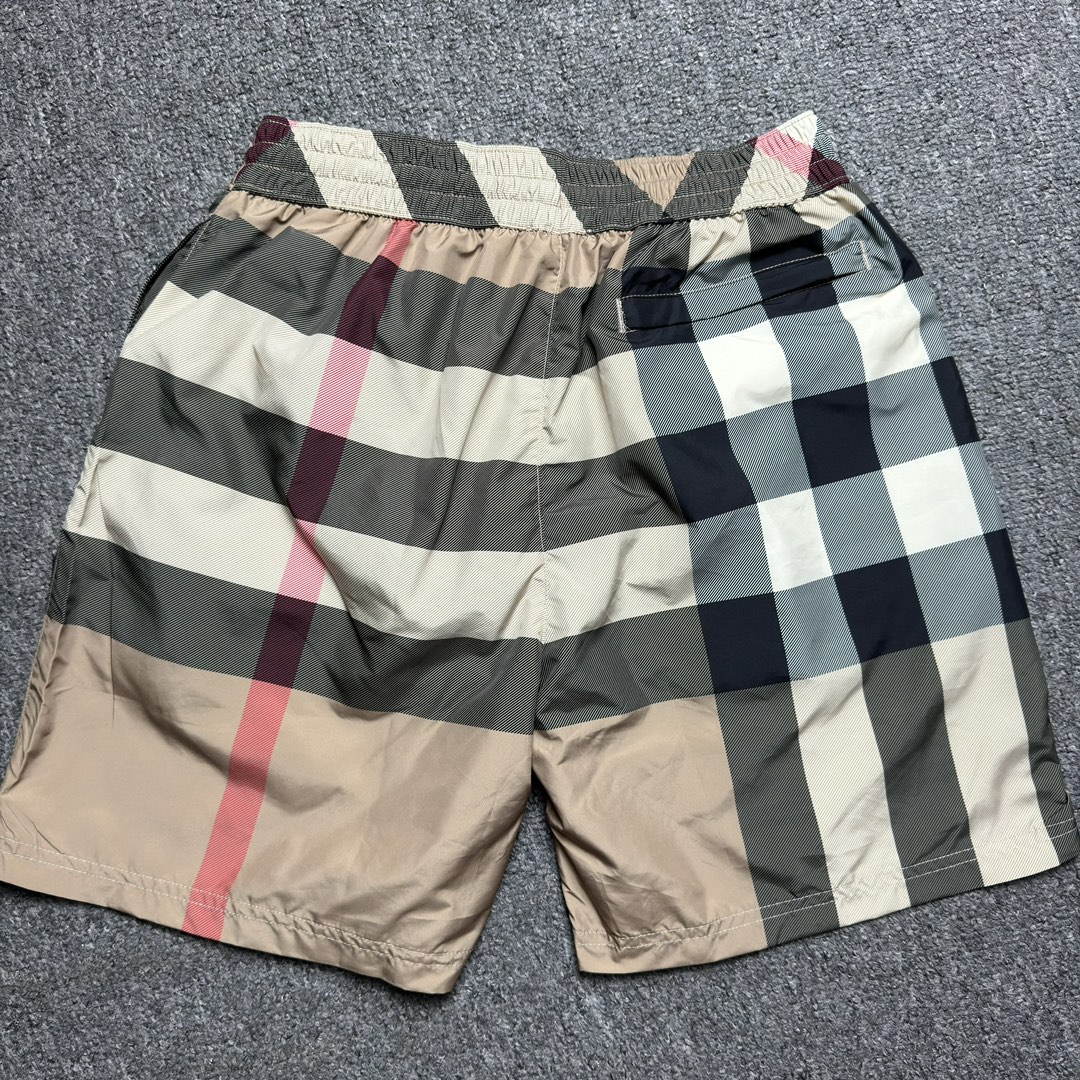 Burberry Men's Check Swim Shorts "Archive Beige （80172941）