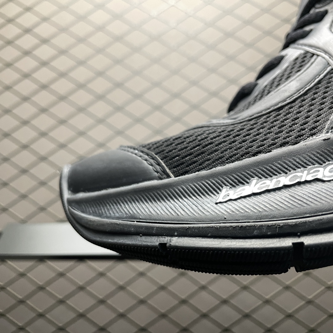 BALENCIAGA Circuit Sneaker "Black"（793945WFLGY1000）