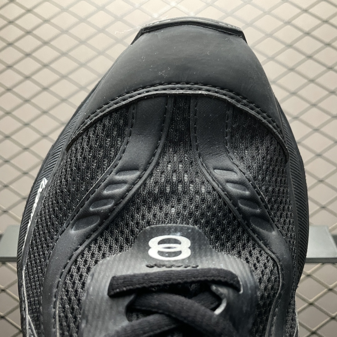 BALENCIAGA Circuit Sneaker "Black"（793945WFLGY1000）