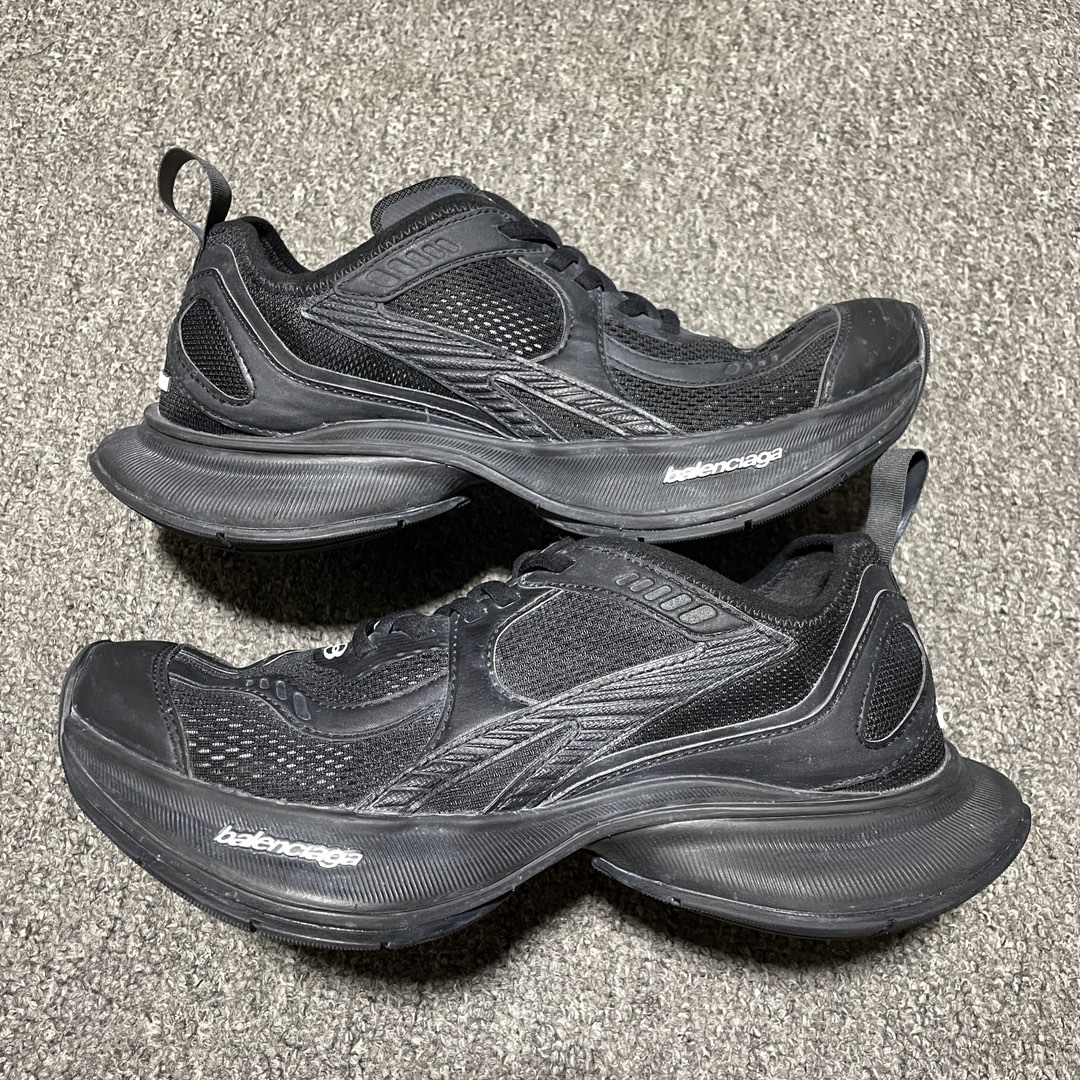 BALENCIAGA Circuit Sneaker "Black"（793945WFLGY1000）