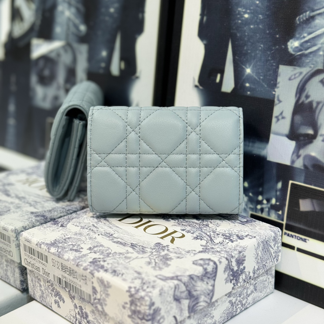 Dior Caro Cannage Bifold Coin Case in Black Leather（S5132UWHC-M900）