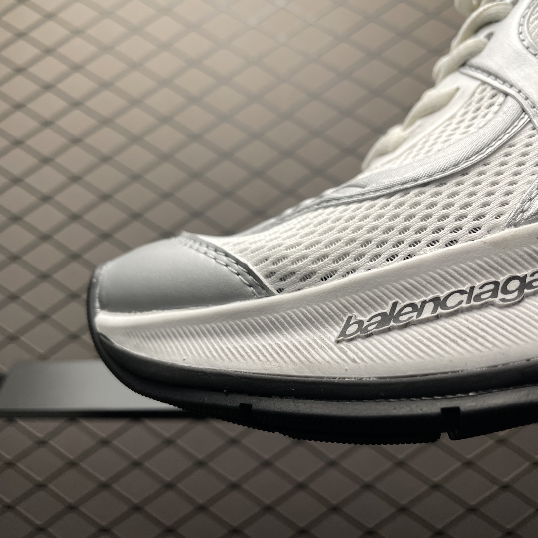 BALENCIAGA Circuit Sneaker "White/Silver"（793945WFLGY9100）