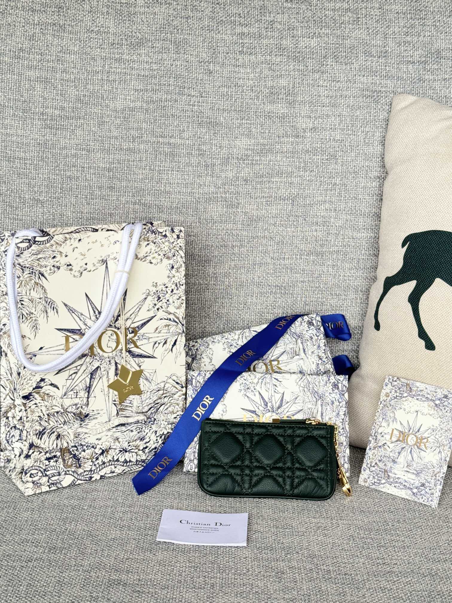 Dior Cannage Key Ring Coin Case Black（S5158UWHC-M900）