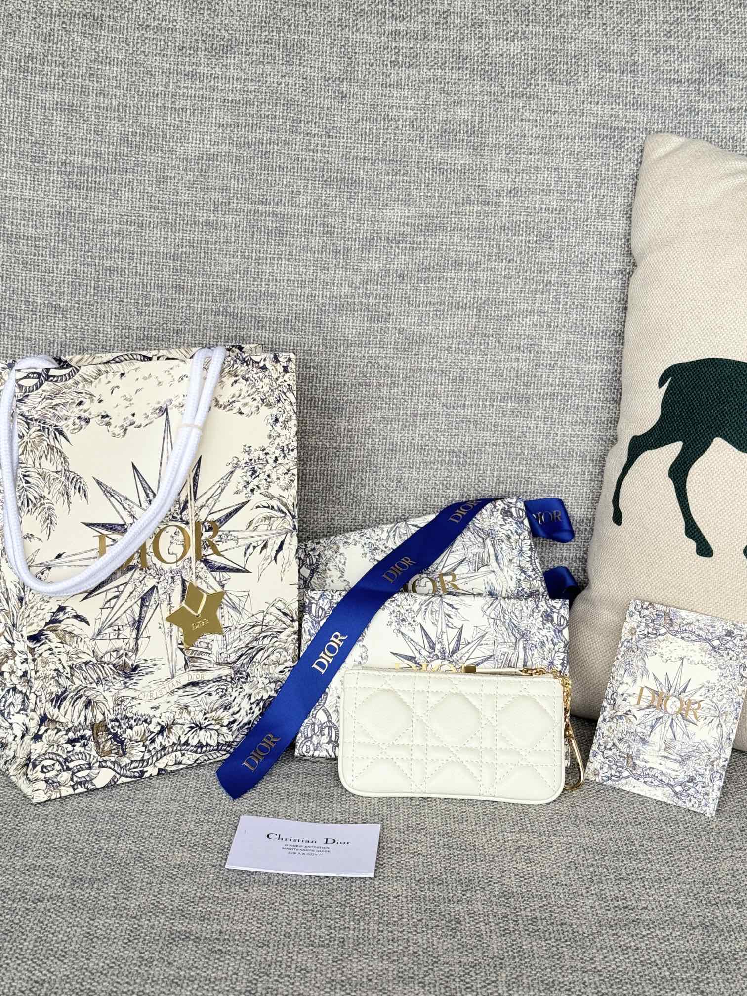 Dior Cannage Key Ring Coin Case Black（S5158UWHC-M900）