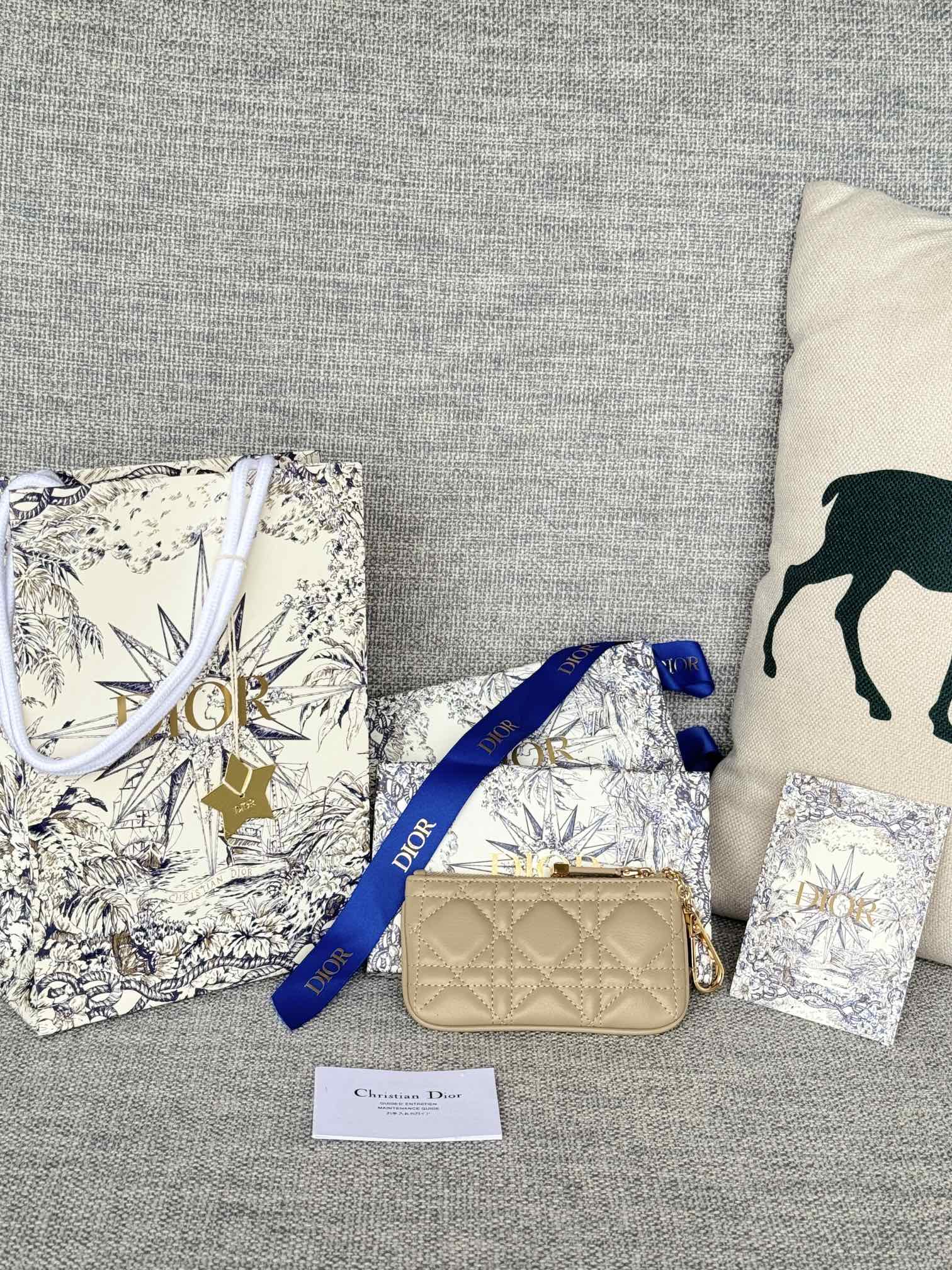 Dior Cannage Key Ring Coin Case Black（S5158UWHC-M900）