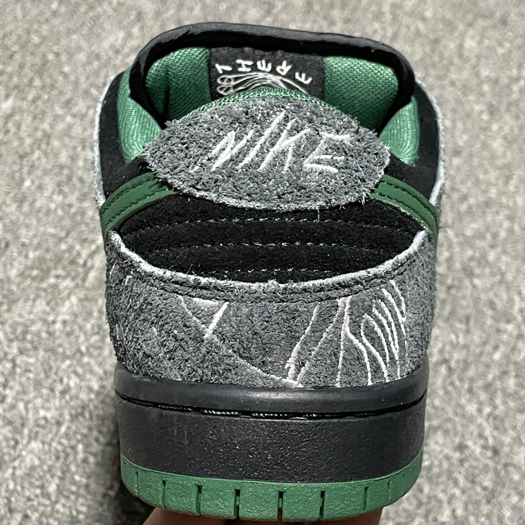 Nike SB Dunk Low There Skateboards(HF7743-001)