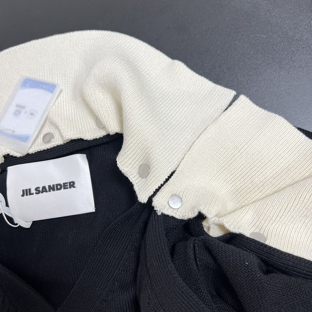 JIL Sander SS24 Detachable Collar Knitted T-shirt（J21GL0105J15428-001）