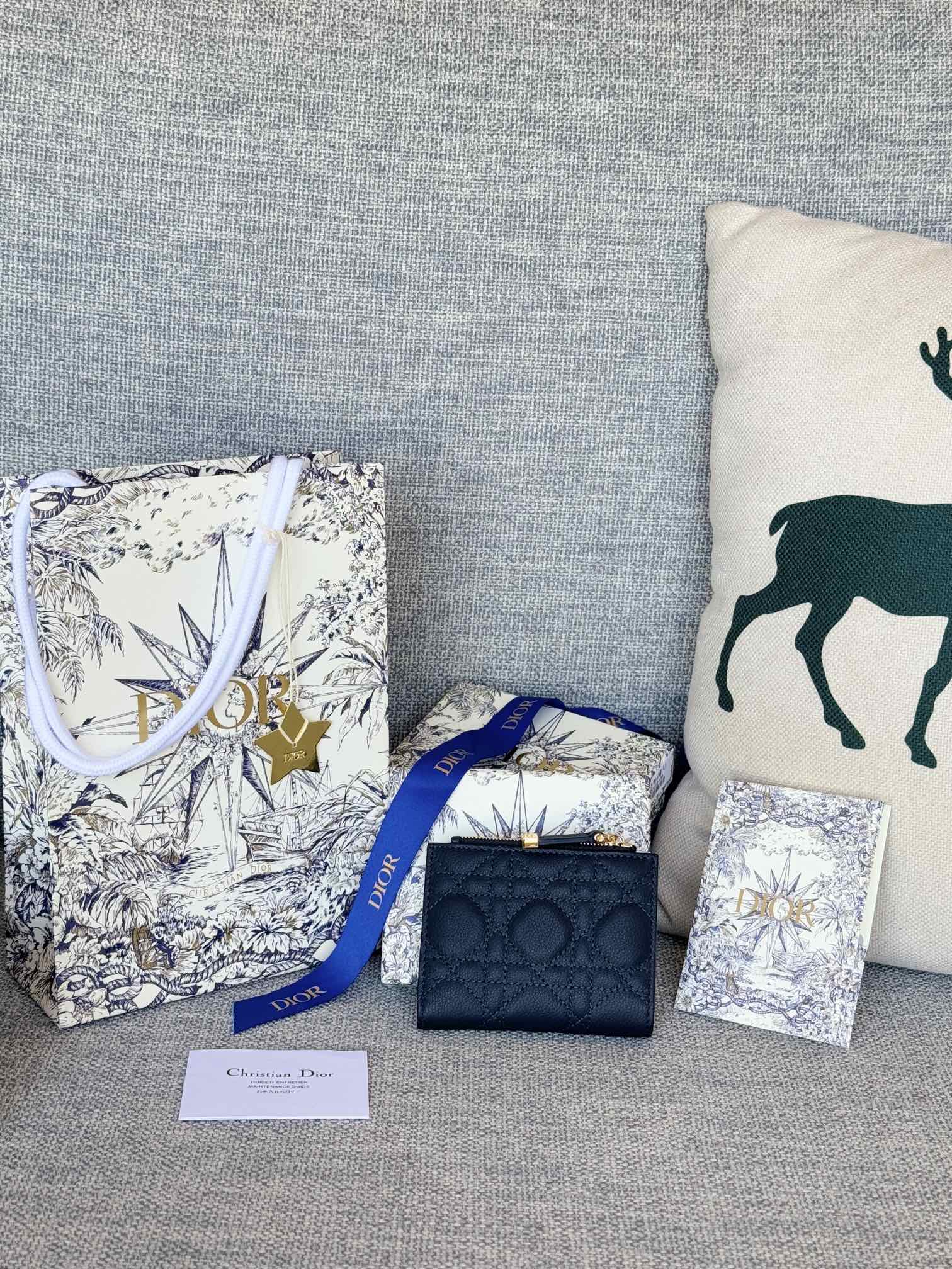 Dior 30 Montaigne Dahlia Wallet（S5173UWHC-M900）