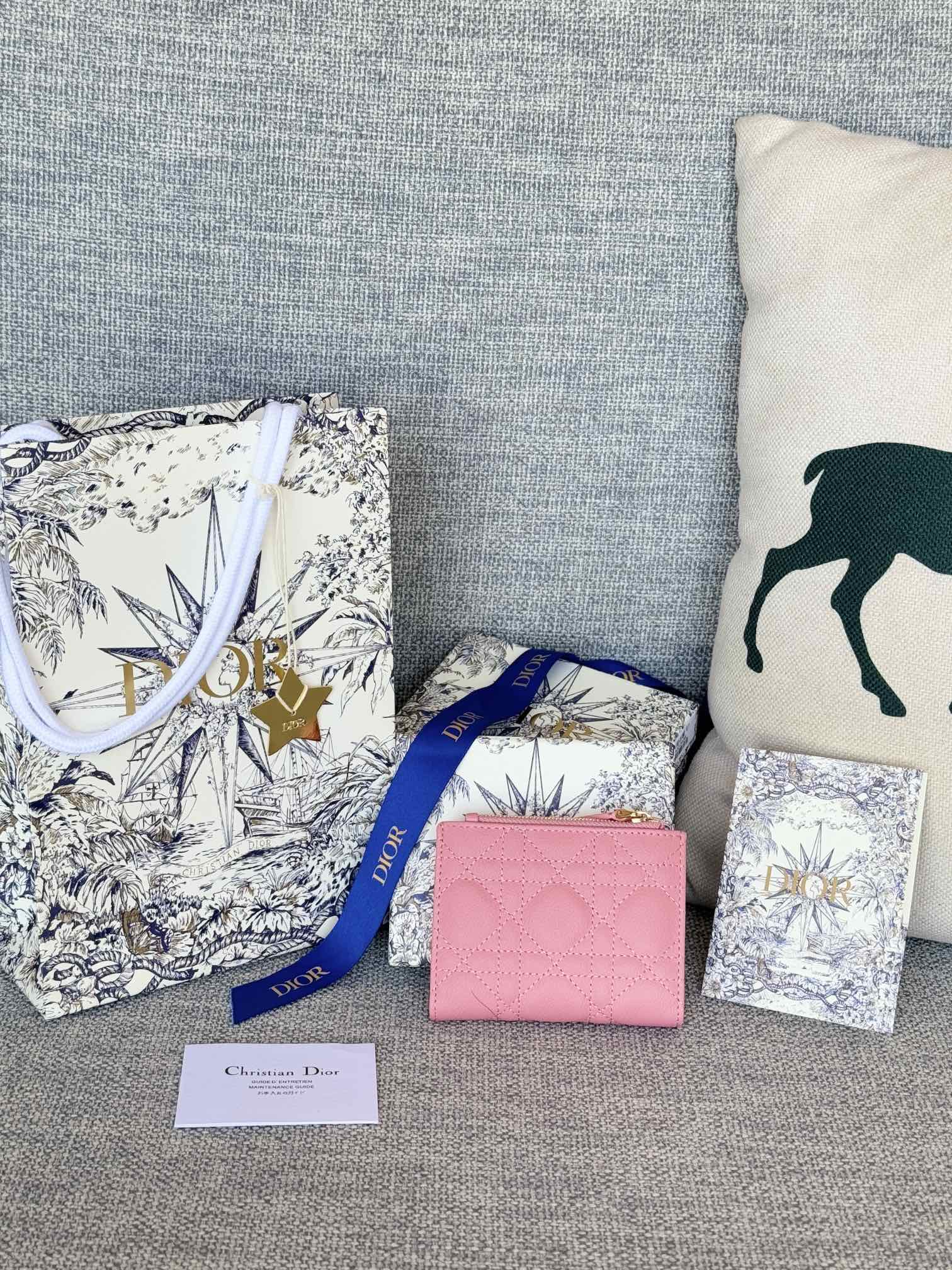 Dior 30 Montaigne Dahlia Wallet（S5173UWHC-M900）