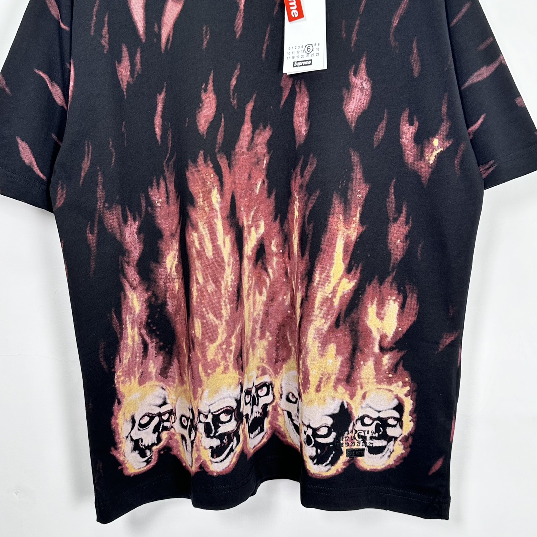 Supreme MM6 Maison Margiela Liquid Blue Oversized Tee Black Supreme MM6 Maison Margiela Liquid Blue Oversized Tee Black