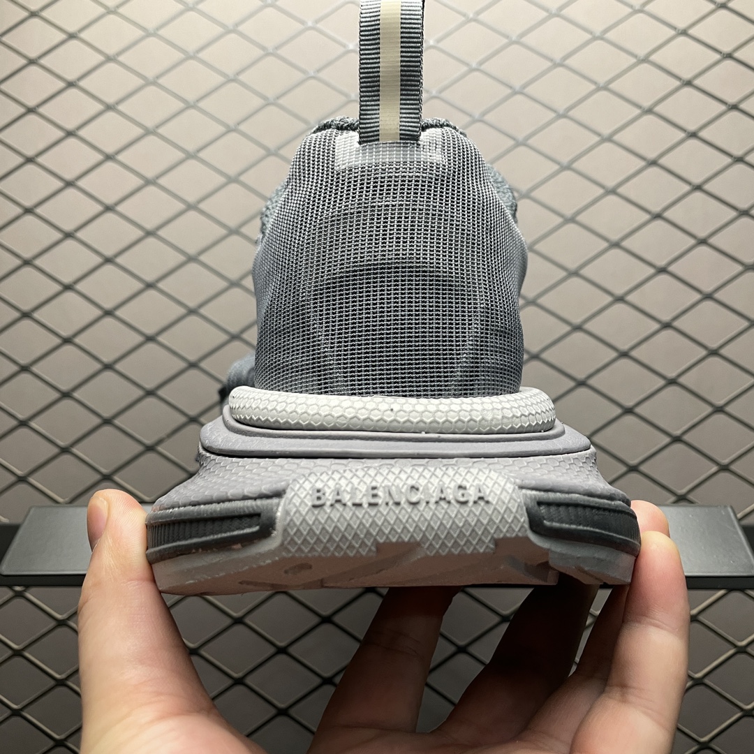 BALENCIAGA 3XL NET Sneakers（734734W2SM31010）