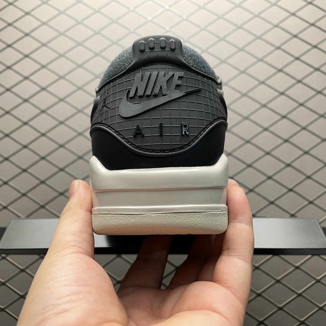 Nike Air Jordan 4 RM "Black/Light Bone/Dark Grey"（FQ7939-001）