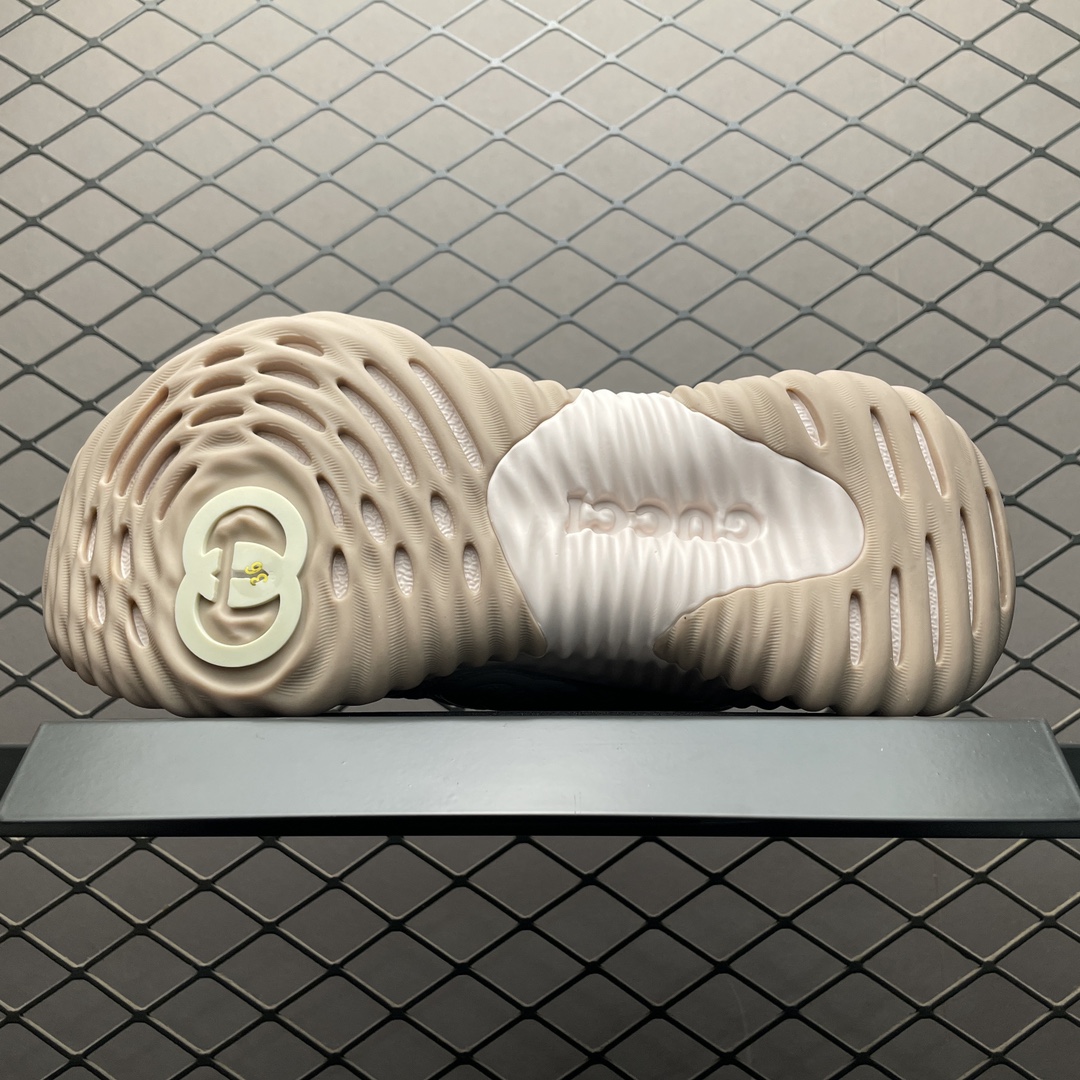 GUCCI | Men's Interlocking G sneaker（771471 AAC95 9110）